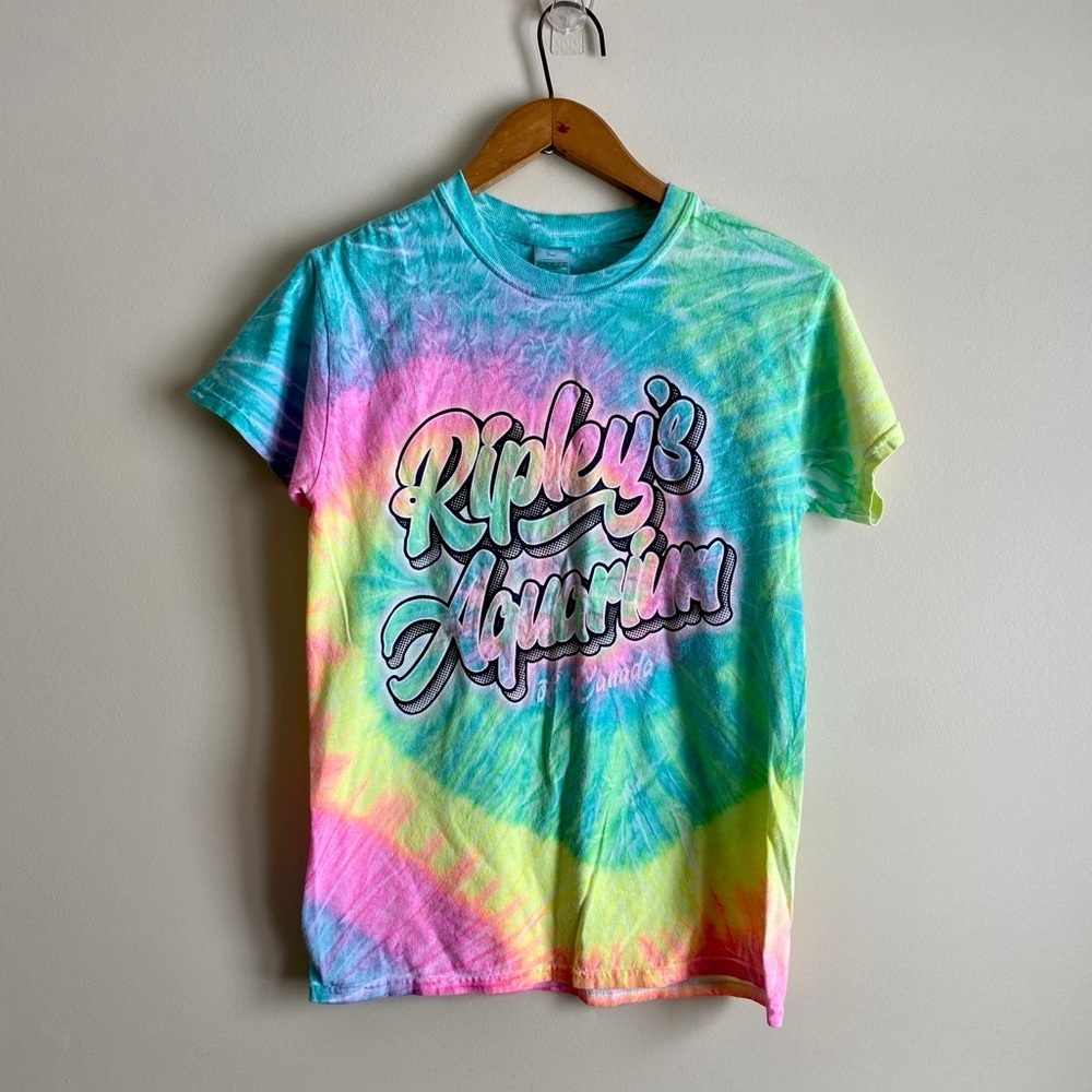 Vintage Tie-Dye Ripley's Aquarium T-Shirt
